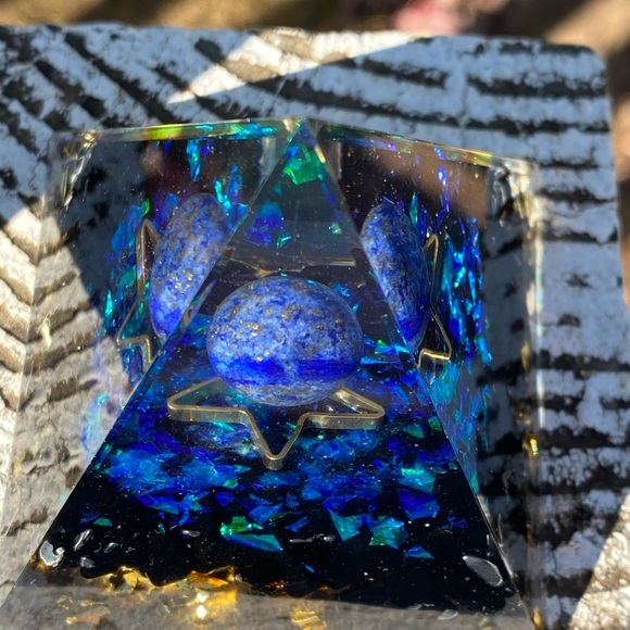 Lapis Lazuli Obsidian Orgone Pyramid  Generator | Reiki - Picture 8 of 10